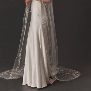 Enaura Vine Cathedral Veil